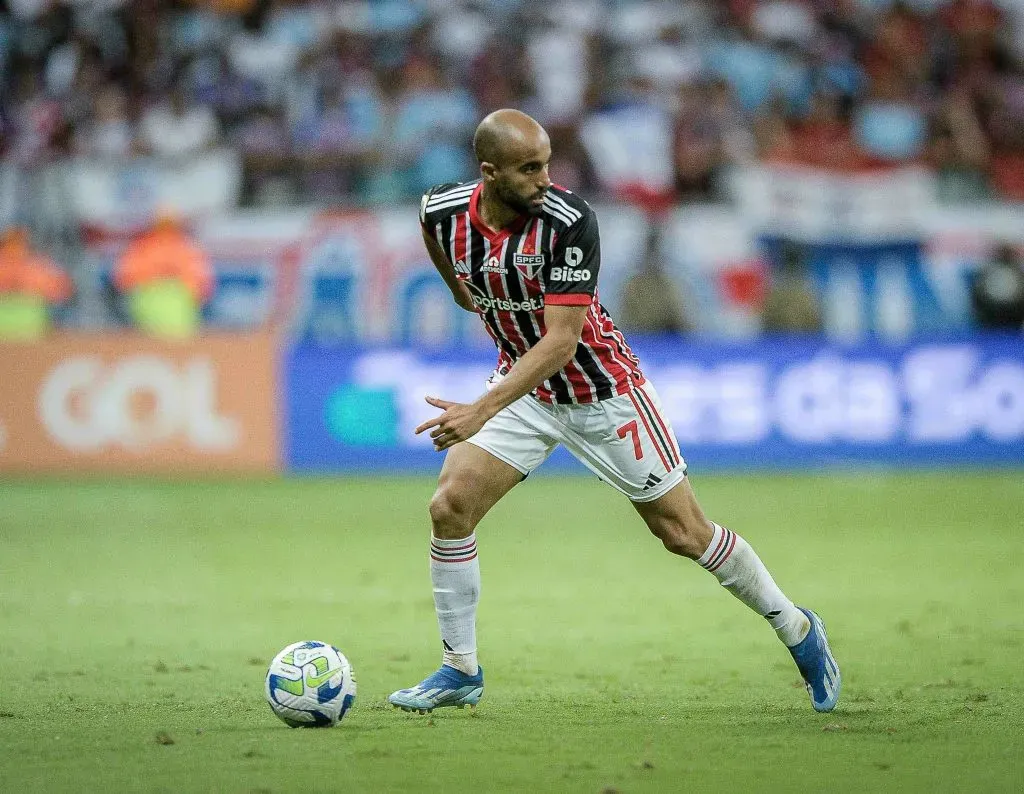 Lucas é a segurança dos jovens no profissional do São Paulo. Foto: Jhony Pinho/AGIF