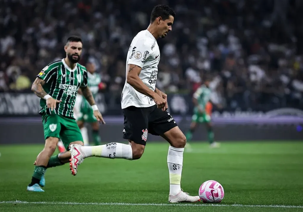 Veríssimo em ação pelo Corinthians. Foto: Fabio Giannelli/AGIF