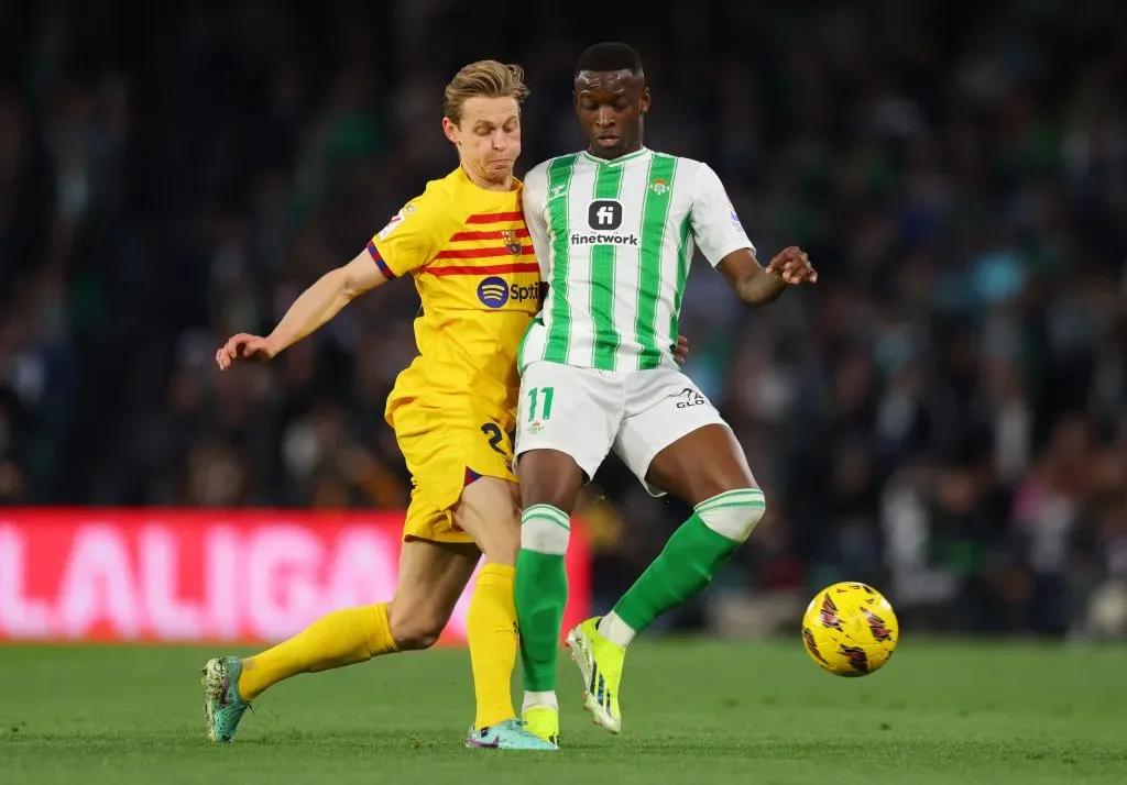 Luiz Henrique vs Barcelona. (Photo by Fran Santiago/Getty Images)