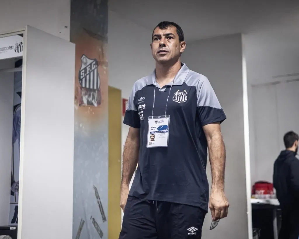Fábio Carille | Paulistão - Santos x Ponte Preta - Estádio Urbano Caldeira (25/01/2025) - Fotos- Raul Baretta/ Santos FC.