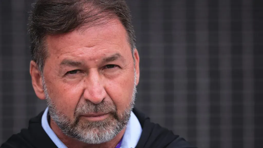Presidente Augusto Melo está investindo em reforço no Corinthians (Foto: Ettore Chiereguini/AGIF)