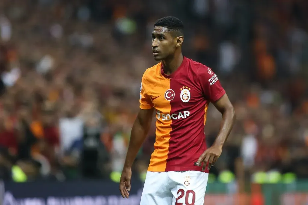 Tetê em ação pelo Galatasaray – (Photo by Ahmad Mora/Getty Images)