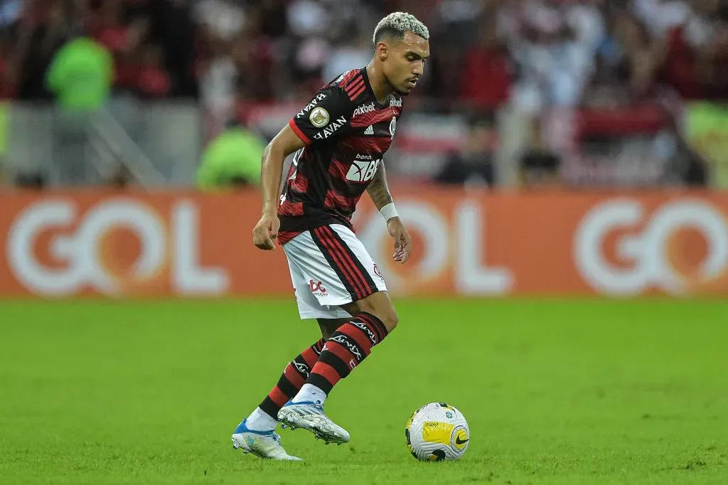 Matheus França pelo CRF. Foto: Thiago Ribeiro/AGIF