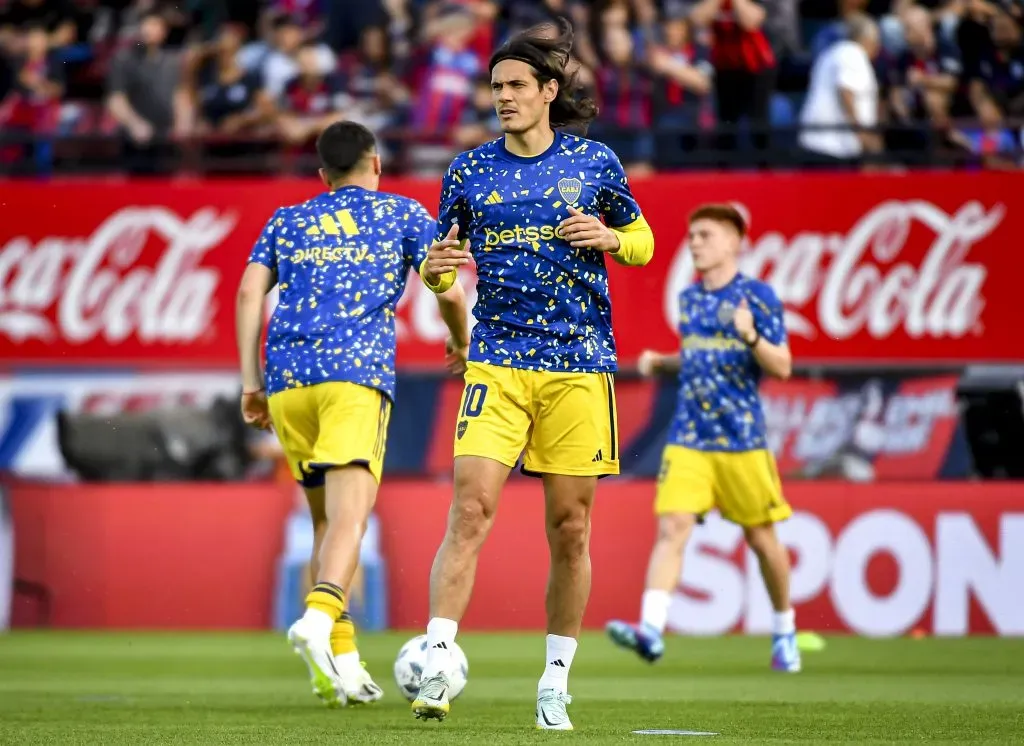 Edinson Cavani aquecendo antes de partida na Copa da Argentina.(Photo by Marcelo Endelli/Getty Images)