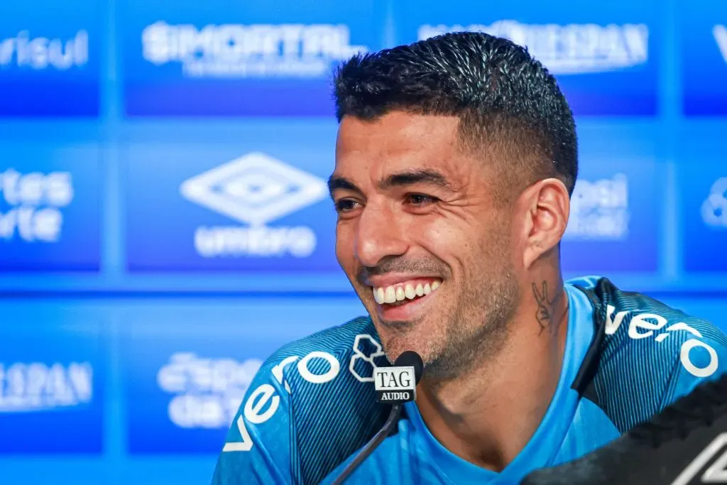 Suárez deixou o Grêmio e o Imortal busca reposição. Foto: Maxi Franzoi/AGIF