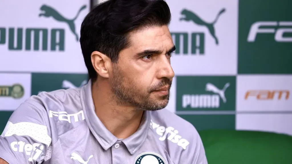 Abel Ferreira tecnico do Palmeiras durante partida contra o Santos no estadio Arena Allianz Parque pelo campeonato Paulista 2024. Foto: Marcello Zambrana/AGIF