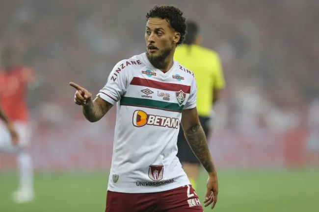 Guga atuando pelo Fluminense (Photo by Pedro H. Tesch/Getty Images)