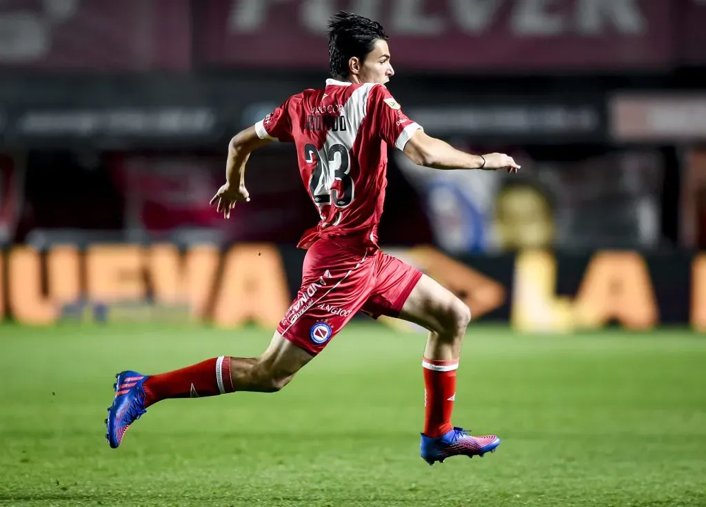 Redondo pelo Argentinos Jrs. (Photo by Marcelo Endelli/Getty Images)
