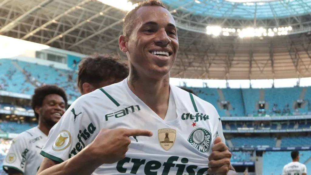 Clube quer dar o troco no Palmeiras e fechar com Breno Lopes. (Photo by Silvio Avila/Getty Images)