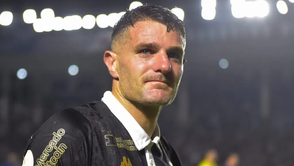 Campeão da Libertadores vai com tudo para tirar Pablo Vegetti do Vasco. Foto: Thiago Ribeiro/AGIF