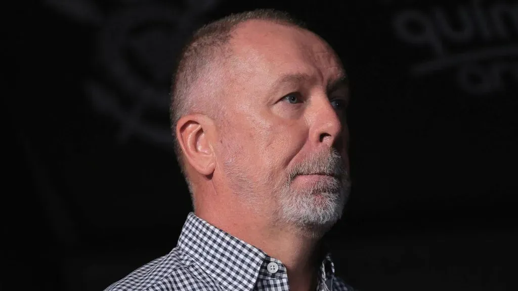 Corinthians demite Mano Menezes e chega a acordo com novo treinador, afirma rádio. Foto: Ettore Chiereguini/AGIF