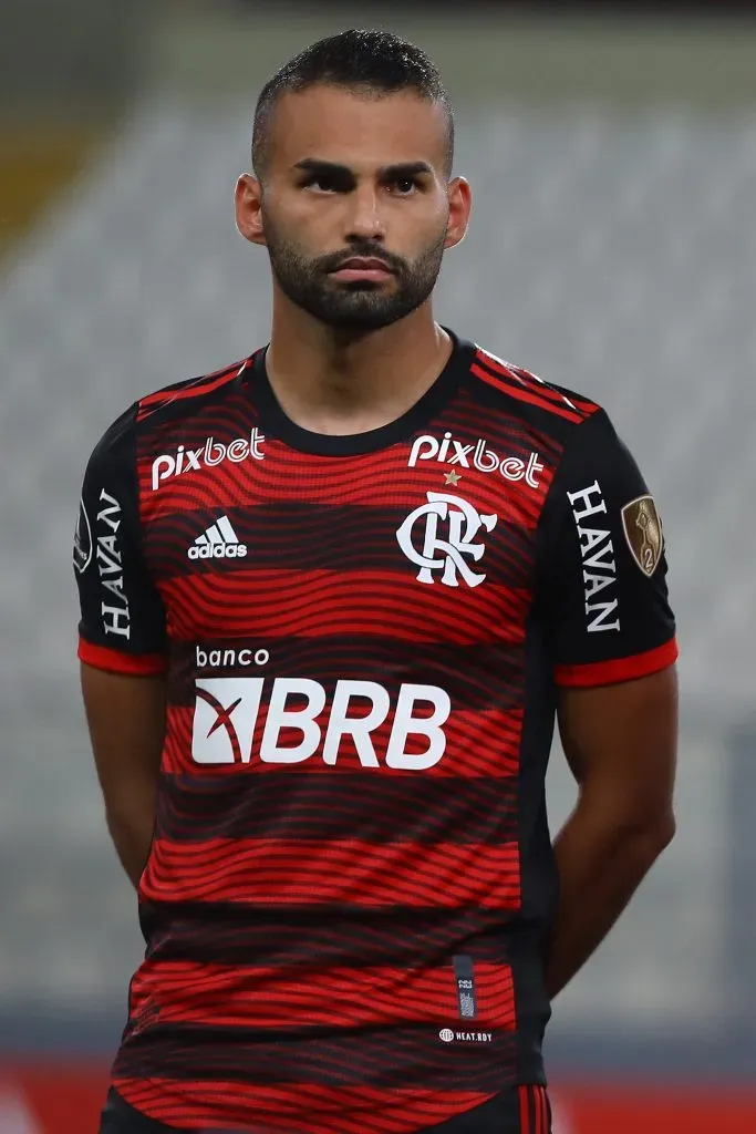 Thiago Maia coloca prazo para decidir futuro no Flamengo. Foto: Leonardo Fernandez/Getty Images