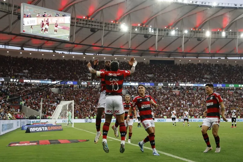Gabigol e Gerson celebrando gol do Flamengo. (Photo by Wagner Meier/Getty Images)