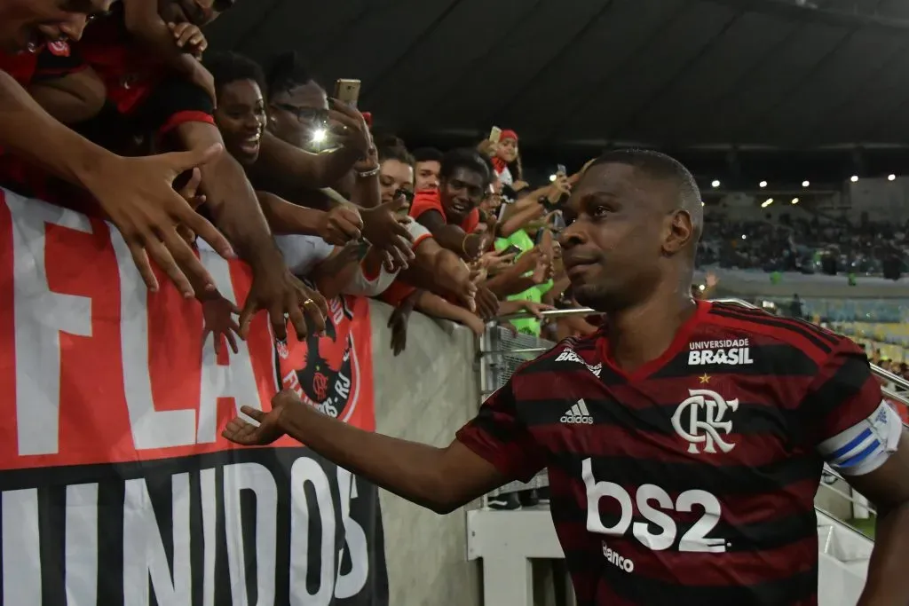 Juan se despedindo do Flamengo como jogador. Foto: Thiago Ribeiro/AGIF