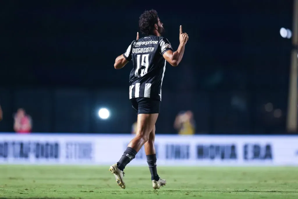 Diego em ação pelo Botafogo (Photo by Lucas Figueiredo/Getty Images)