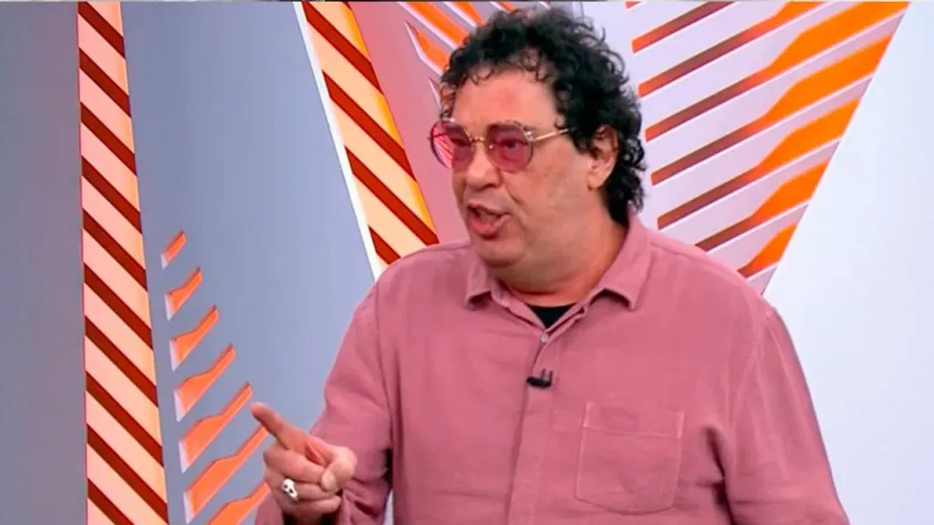 Casagrande detona o Corinthians.