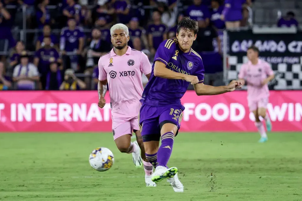 Rodrigo Schlegel #15 do Orlando City, alvo do Botafogo. (Photo by Alex Menendez/Getty Images)
