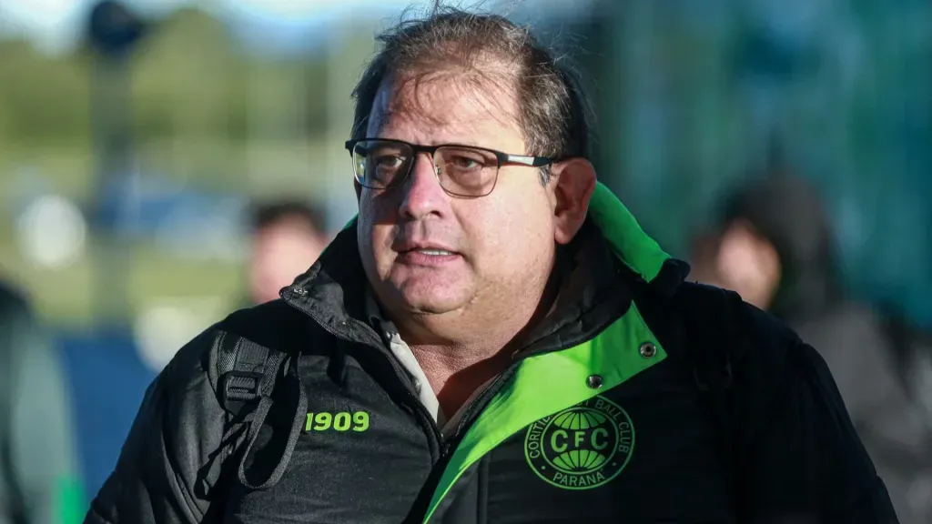 guto ferreira coritiba 2024