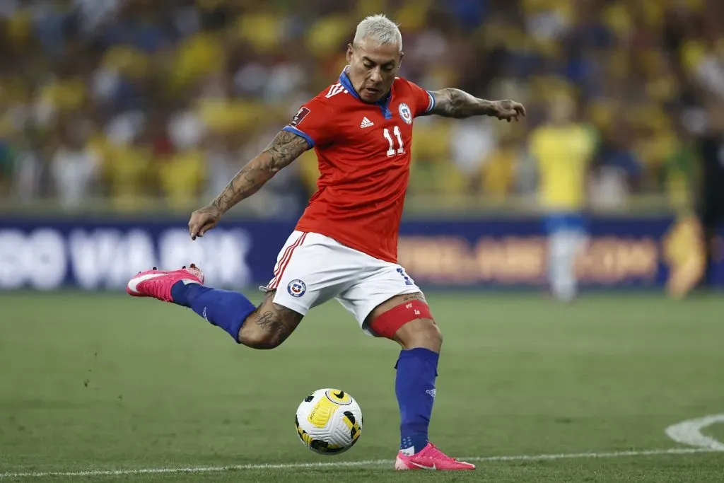 Atacante em ação pelo Chile (Photo by Buda Mendes/Getty Images)