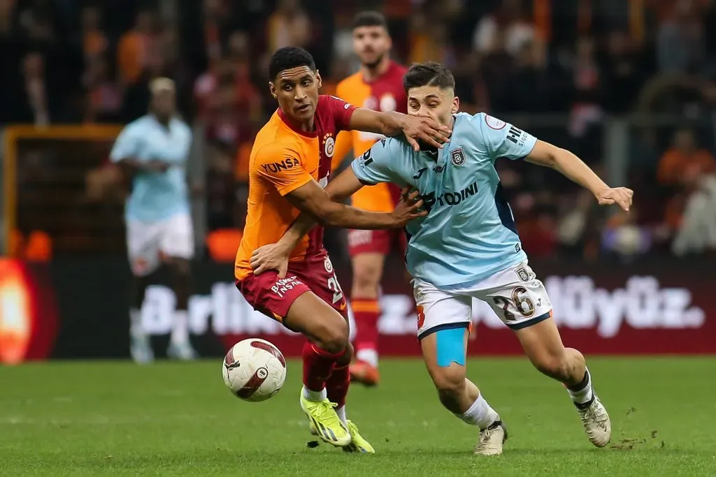 Tetê pelo Galatasaray. (Photo by Ahmad Mora/Getty Images)