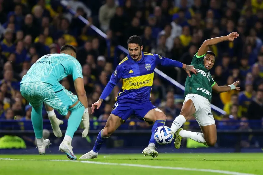 Nicolás Figal em ação contra o Palmeiras. (Photo by Daniel Jayo/Getty Images)