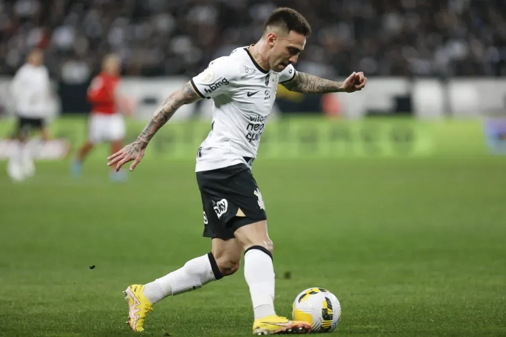Atacante no duelo diante do RB Bragantino (Photo by Ricardo Moreira/Getty Images)