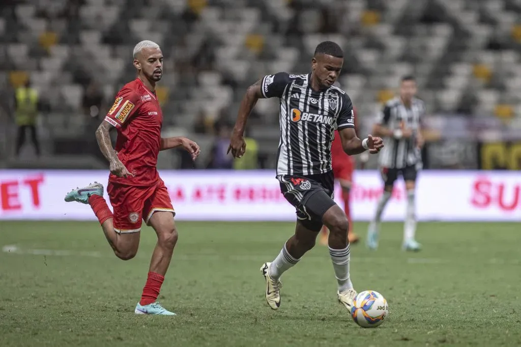 Alisson em ação pelo Galo. Foto: Alessandra Torres/AGIF