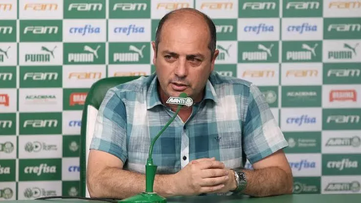 Cícero Souza em entrevista pelo Palmeiras. ( Foto: S. E. Palmeiras)