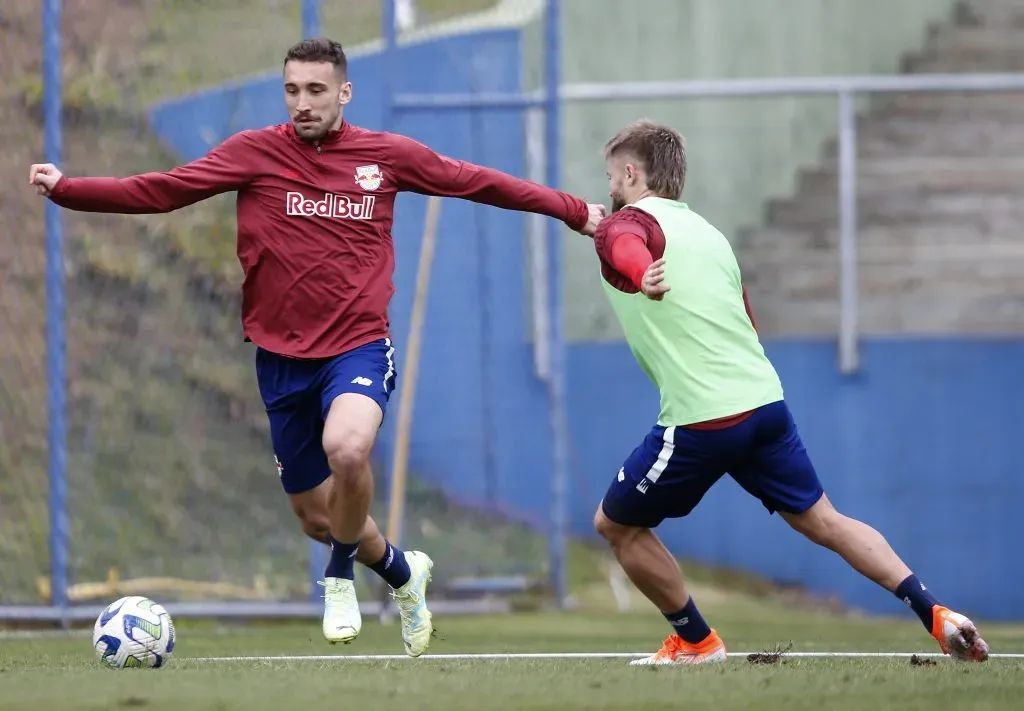 Se não for Léo Ortiz, tem outro. Foto: Ari Ferreira/Red Bull Bragantino