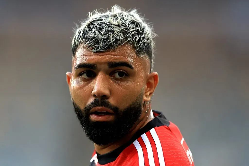 Gabigol é ovacionado pela torcida do Flamengo, no Maracanã. Foto: Buda Mendes/Getty Images