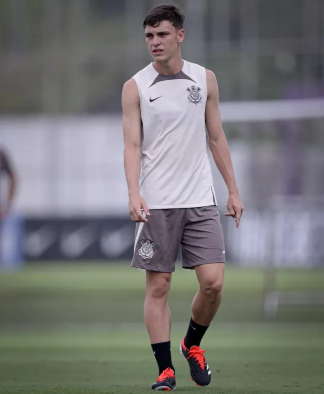 Breno Bidon no CT Joaquim Grava | Foto: Rodrigo Coca/Agência Corinthians