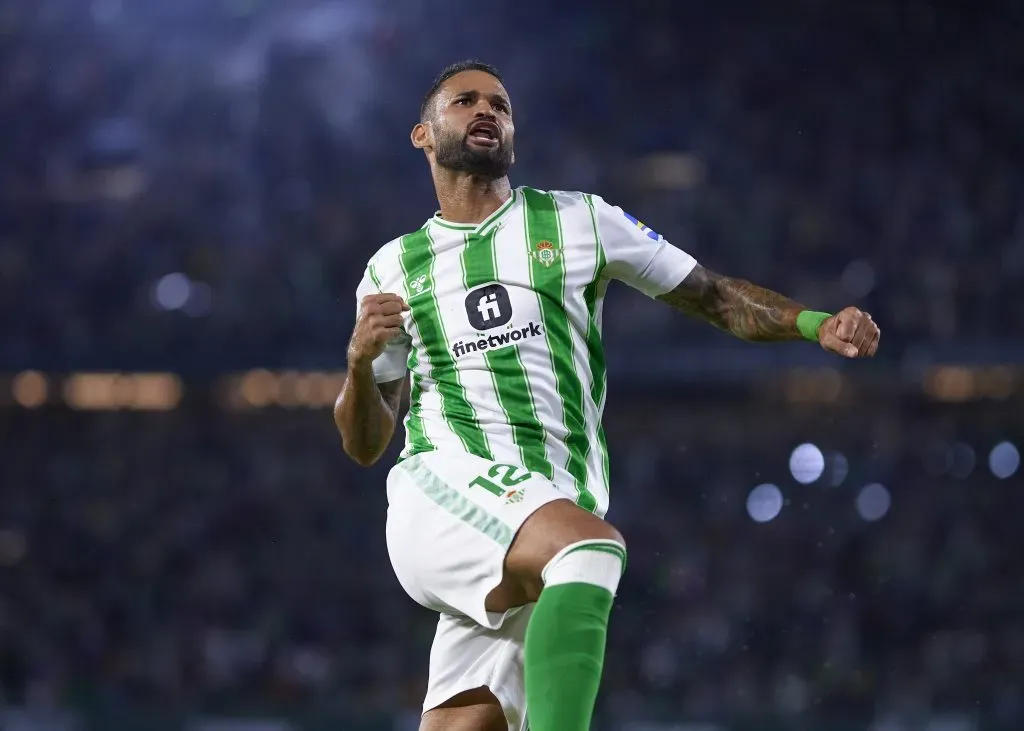 Willian José celebrando gol pelo Real Bétis . (Photo by Fran Santiago/Getty Images)
