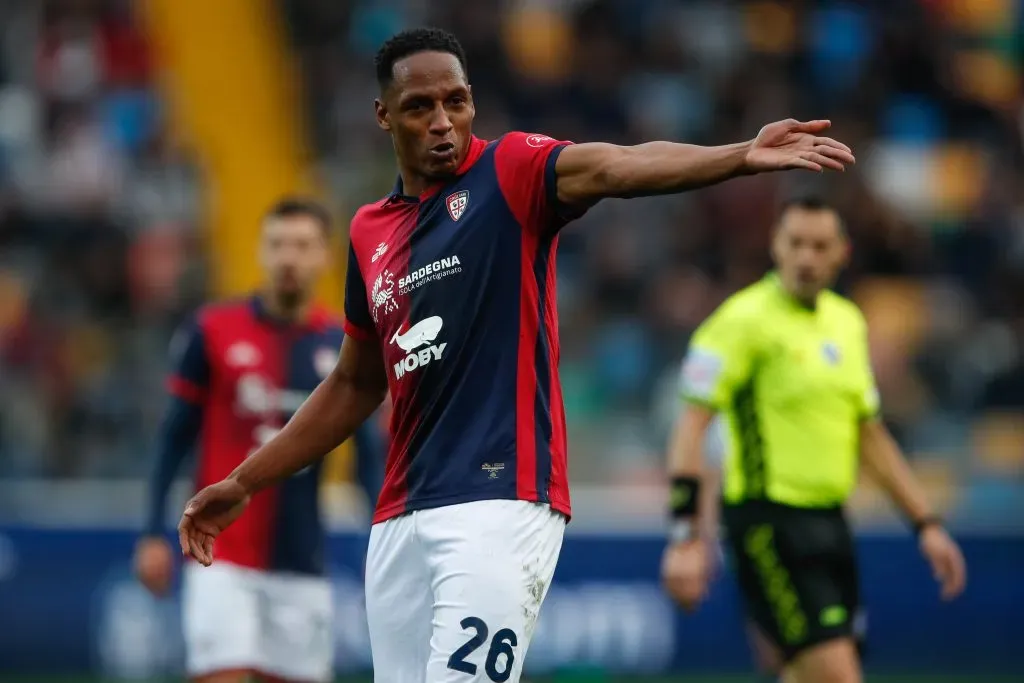 Yerry Mina pelo Cagliari. (Photo by Timothy Rogers/Getty Images)