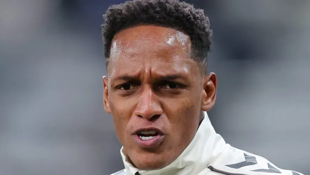 Corinthians poderia fechar com Mina para a vaga de Lucas Veríssimo (Photo by Alex Livesey/Getty Images)