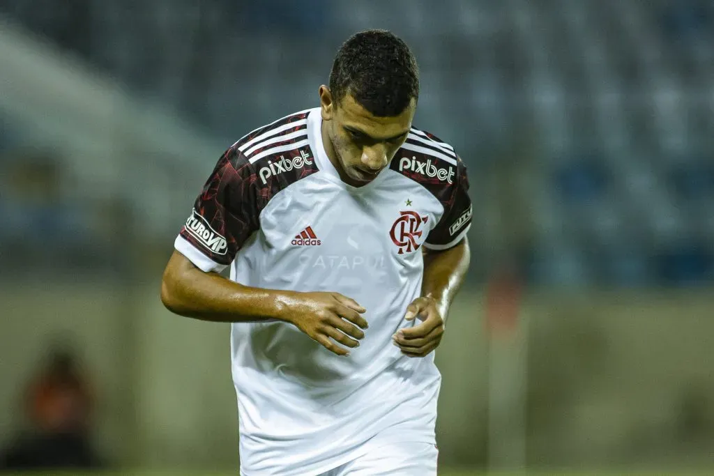 O atacante brilhou na Copinha 2024 (Foto: Diogo Reis/AGIF)