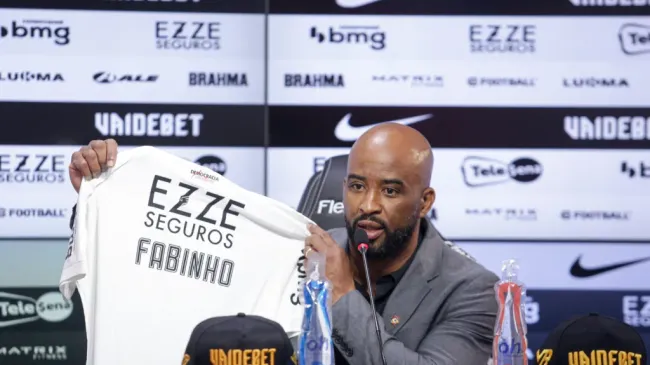 Corinthians não perde tempo e ativa Fabinho Soldado para fechar com reforço 'nível A'. (Foto: Rodrigo Coca/Agência Corinthians)