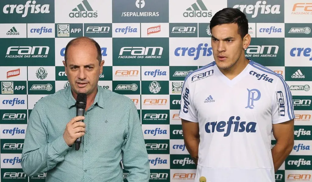 Cícero Souza na apresentação do zagueiro Gustavo Gómez no Palmeiras. Foto: Cesar Greco/SEP
