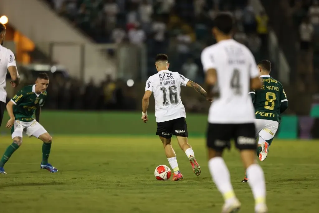 Rodrigo Garro pelo Corinthians. Foto: Leonardo Lima/AGIF