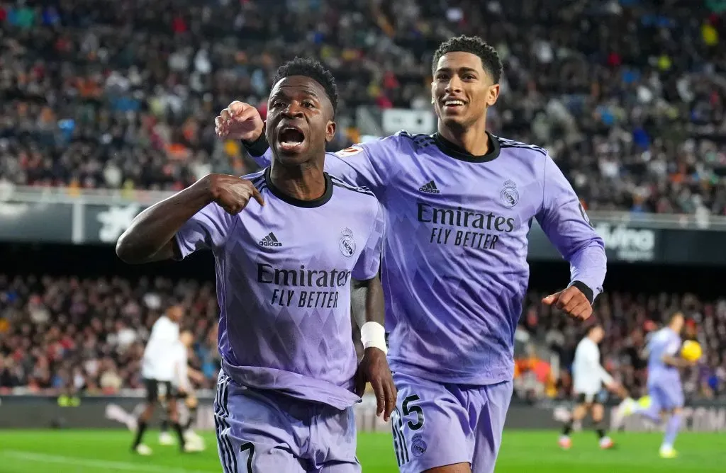 Vini Jr e Bellingham em jogo do Real Madrid. Foto: Aitor Alcalde/Getty Images