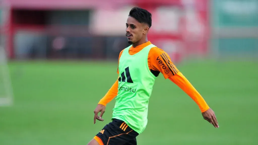 Gabriel Barros vai jogar em Goiânia (Foto: Ricardo Duarte / Inter / Divulgação)