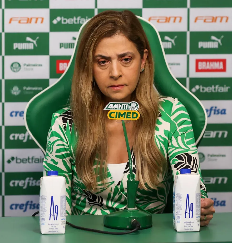 A presidente Leila Pereira, da SE Palmeiras, durante coletiva de imprensa, na Academia de Futebol. (Foto: Cesar Greco/Palmeiras/by Canon)
