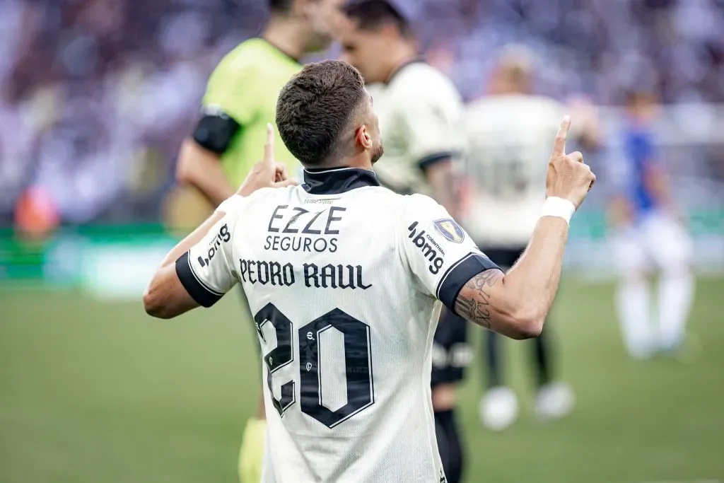 Corinthians de Pedro Raul tem a segunda maior torcida do Brasil. Foto: Leonardo Lima/AGIF