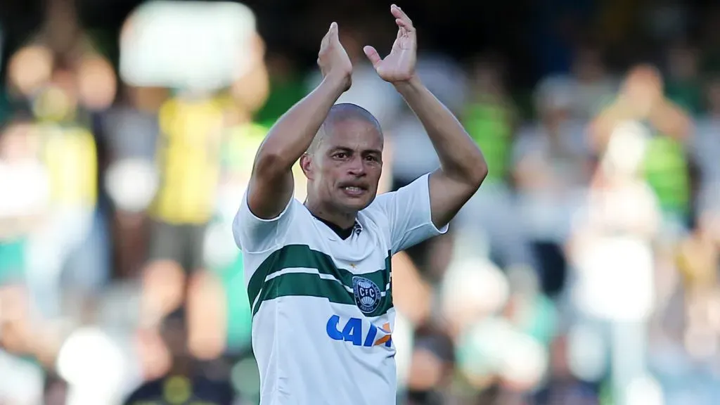 Alex of Coritiba . (Photo by Heuler Andrey/Getty Images)