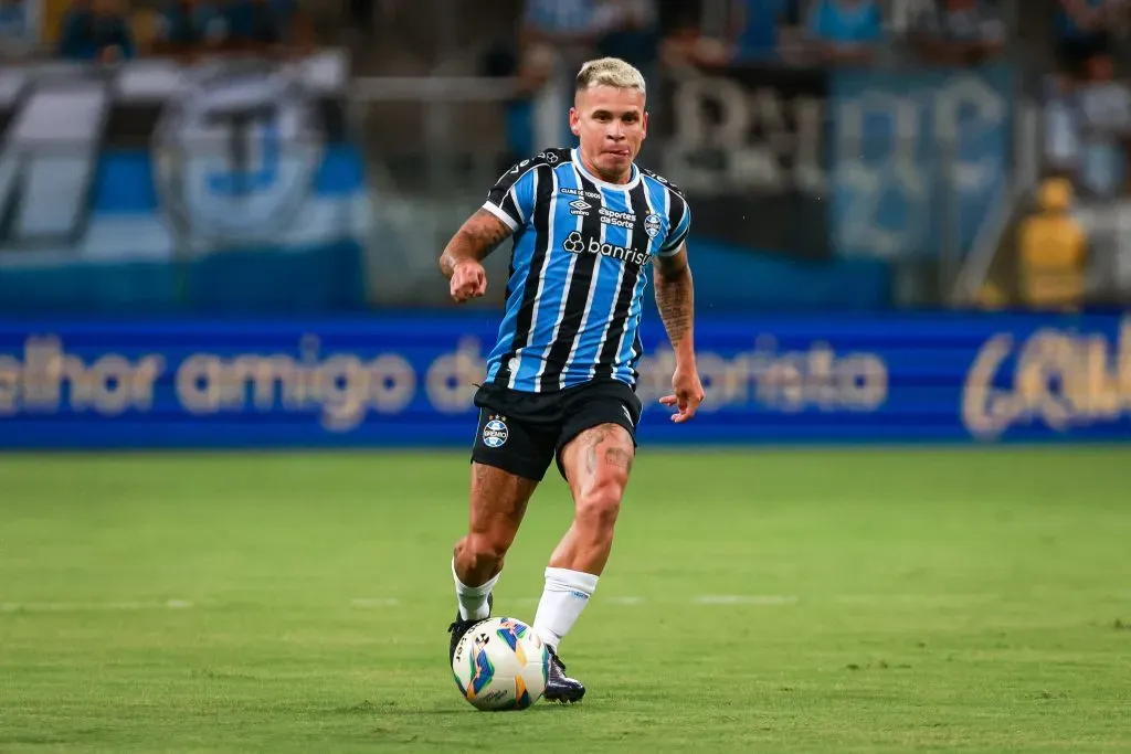 Yeferson Soteldo em ação pelo Grêmio. Foto: Maxi Franzoi/AGIF