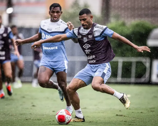 Joaquim | Treino no CT Rei Pelé (06/03/2024) – Fotos: Raul Baretta/ Santos FC.
