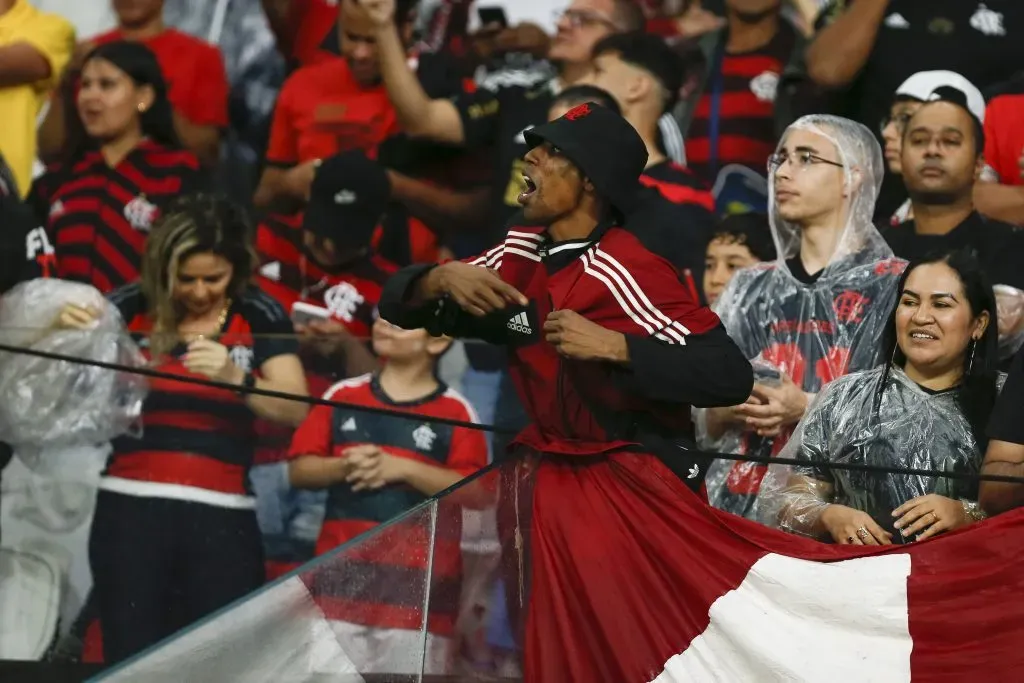 Fans of Flamengo . (Photo by Ricardo Moreira/Getty Images)
