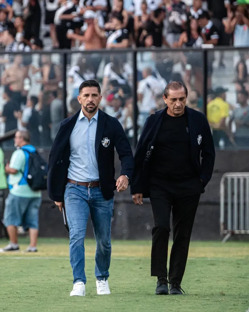 Emiliano Díaz e Ramón Díaz não ficaram satisfeito no Vasco (Foto: Leandro Amorim/Vasco/Divulgação)