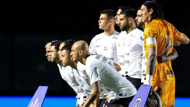 Camisa atual do Corinthians com o antigo patrocinador. (Photo by Buda Mendes/Getty Images)