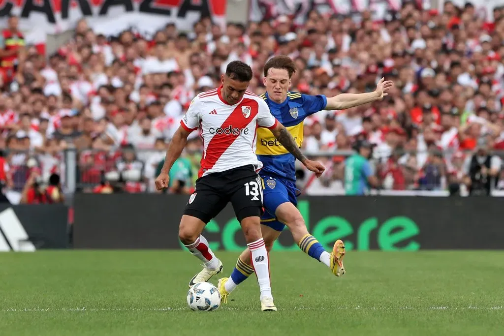 Enzo Diáz contra o Boca Juniors. (Photo by Daniel Jayo/Getty Images)