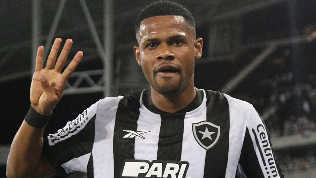 Júnior Santos do Botafogo